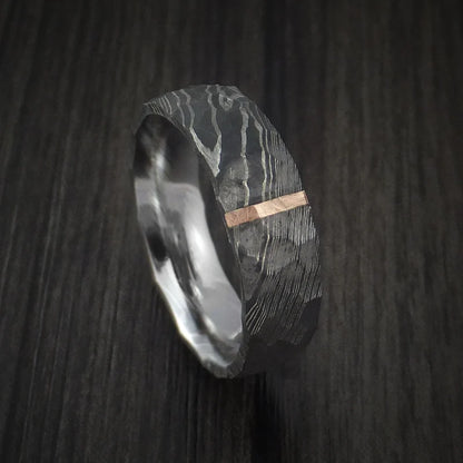 Custom Damascus Steel Men’s Ring with Rock Hammer Finish & Vertical 14K Rose Gold Inlay