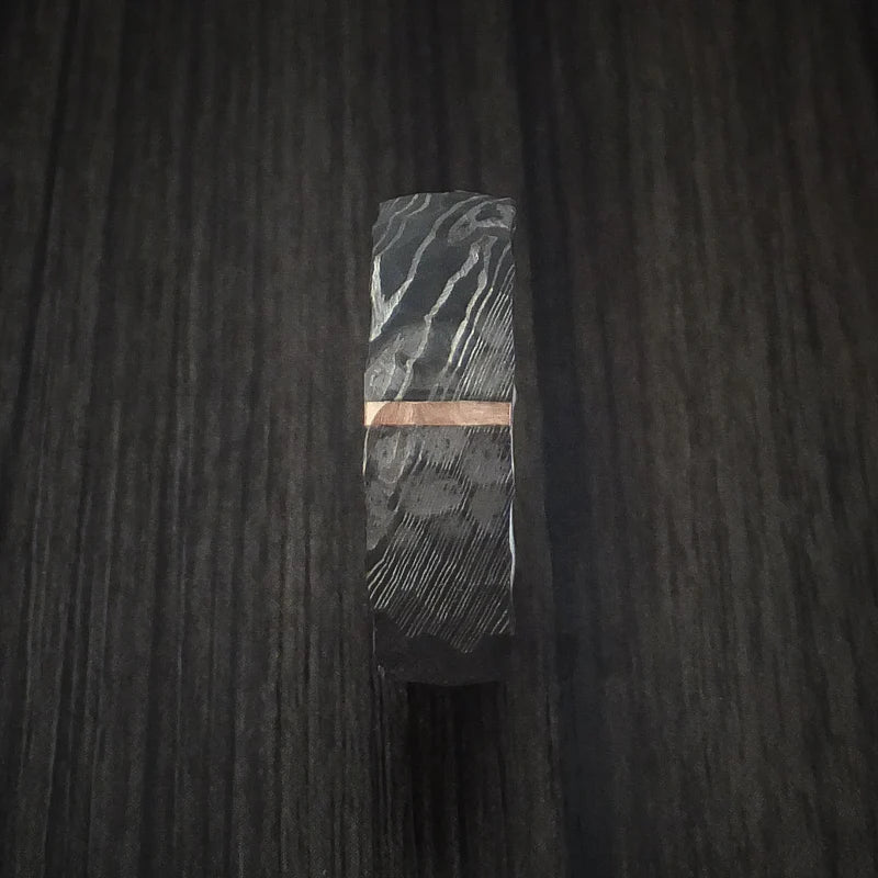 Custom Damascus Steel Men’s Ring with Rock Hammer Finish & Vertical 14K Rose Gold Inlay