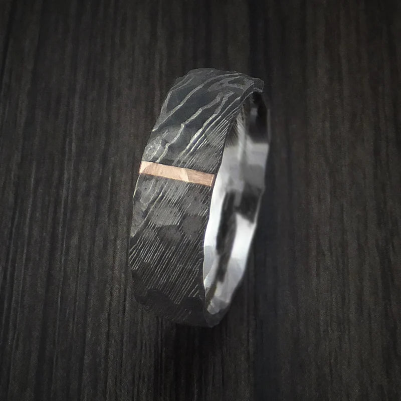 Custom Damascus Steel Men’s Ring with Rock Hammer Finish & Vertical 14K Rose Gold Inlay